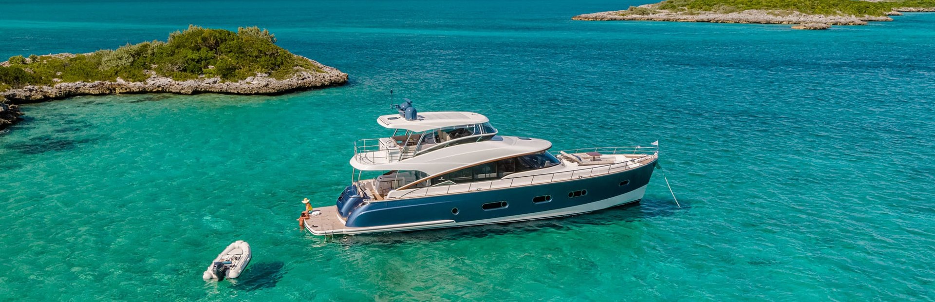 Riviera Belize 66 Daybridge Yacht, Example 1