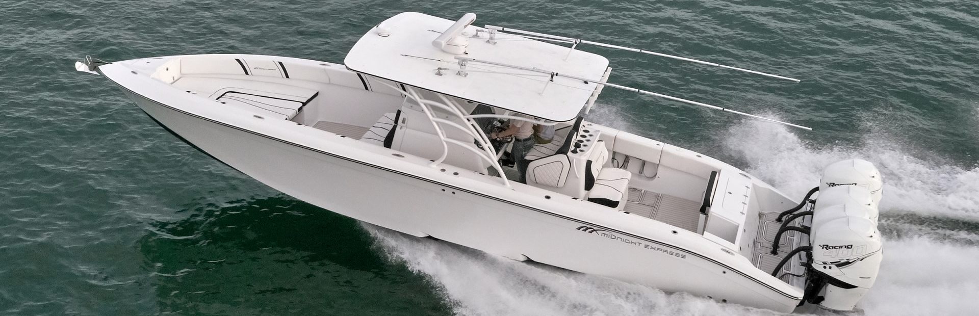 Midnight Express 39S Open Boat, Example 1