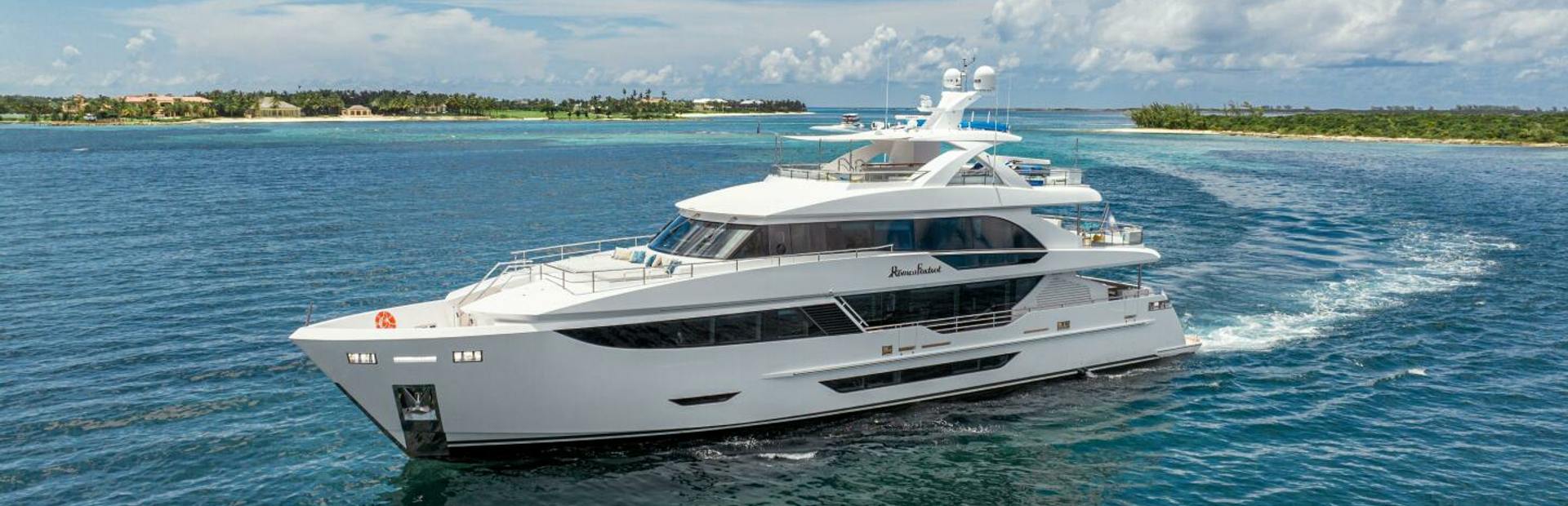 Hargrave Custom Yachts, Example 1