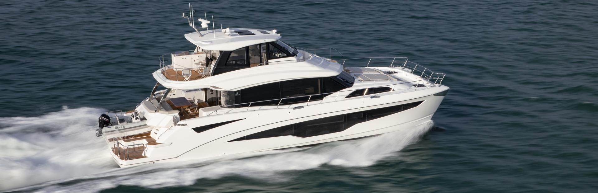 Aquila 70 Luxury Boat, Example 1