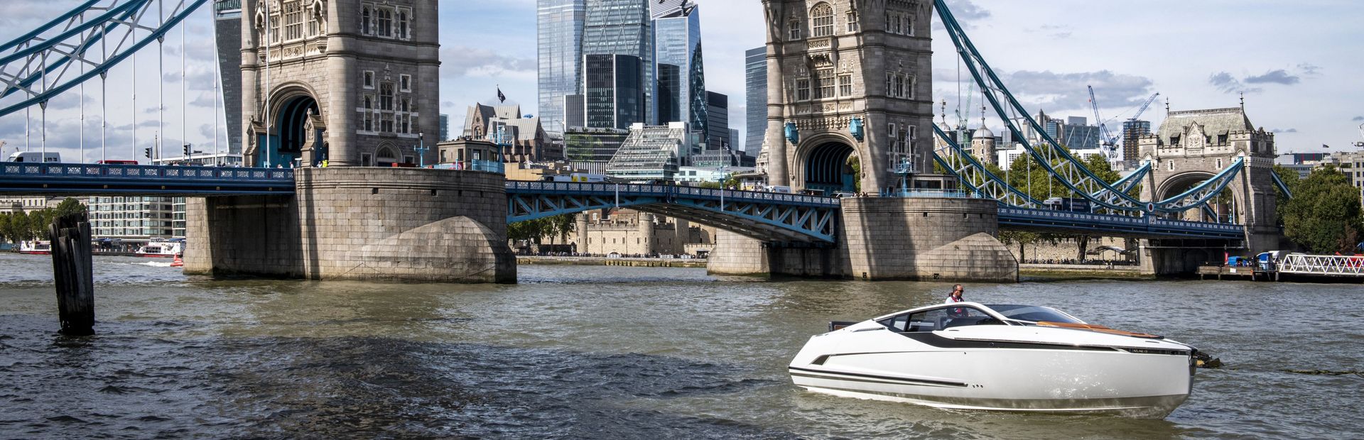 New Fairline F//Line Yacht 1