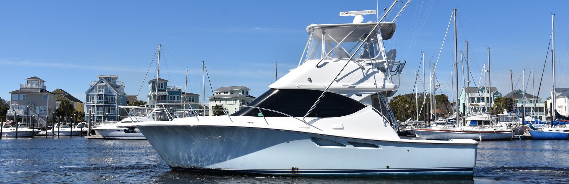 Tiara 3900 Convertible Yacht (2006 - 2017)