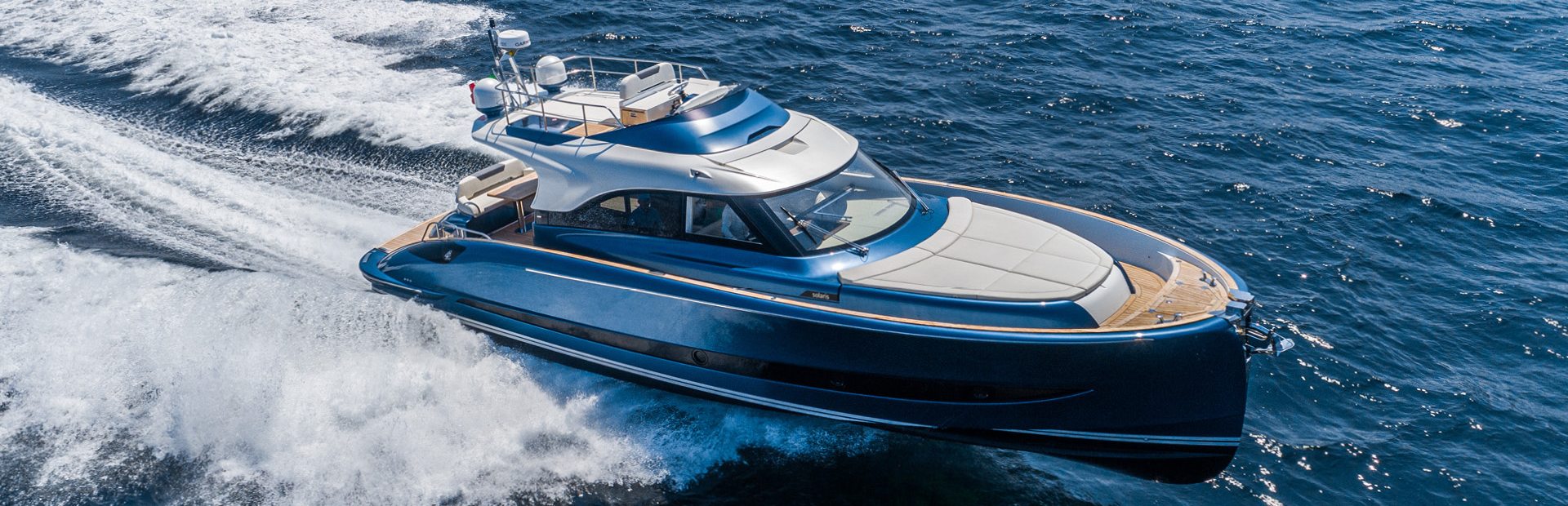 New Solaris Power Flybridge Yacht 2