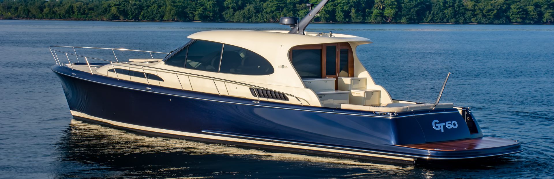 Palm Beach Motor Yachts, Fleet Example 2