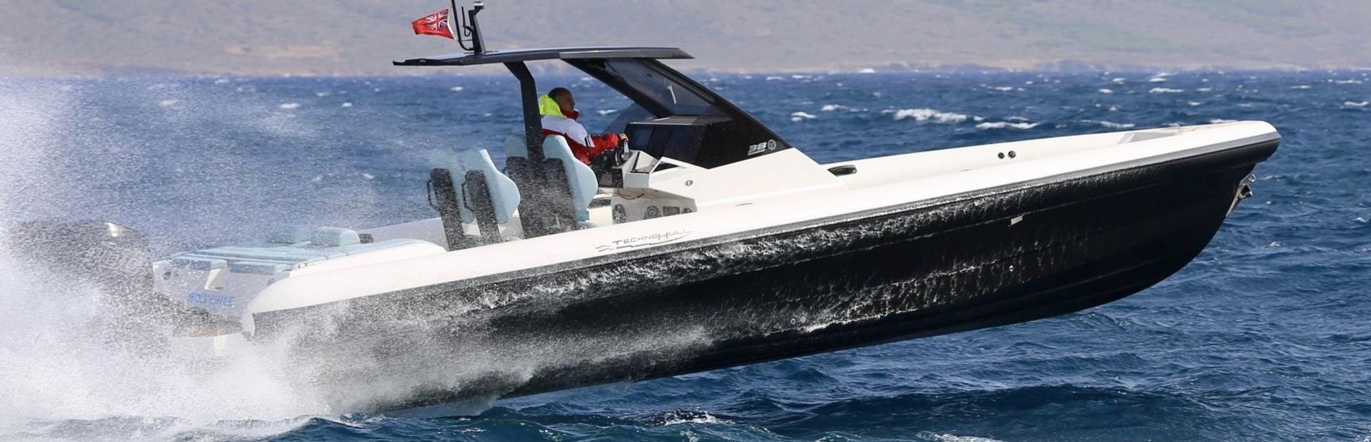 New Technohull Sporty Icons Boat 3