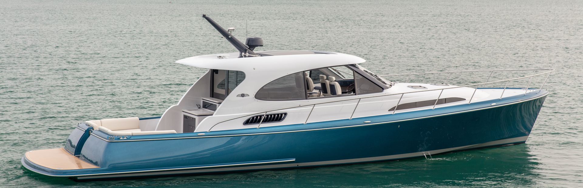 Palm Beach Motor Yachts, Fleet Example 9