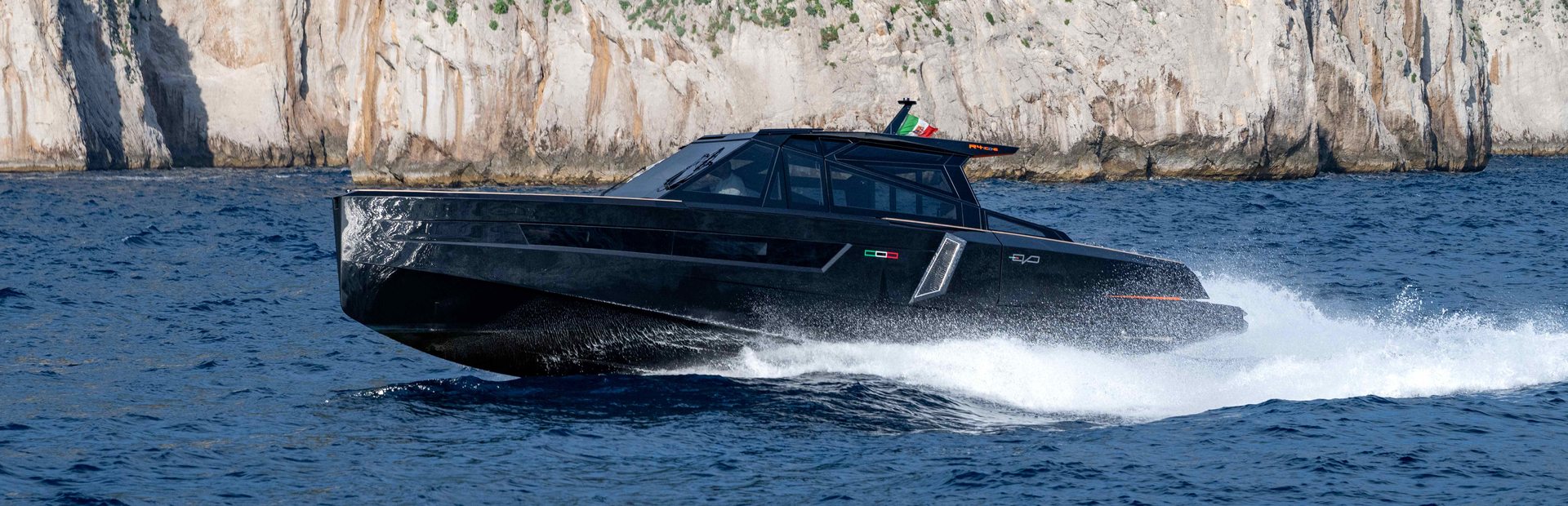 Evo R4 Icone Yacht, Example 1