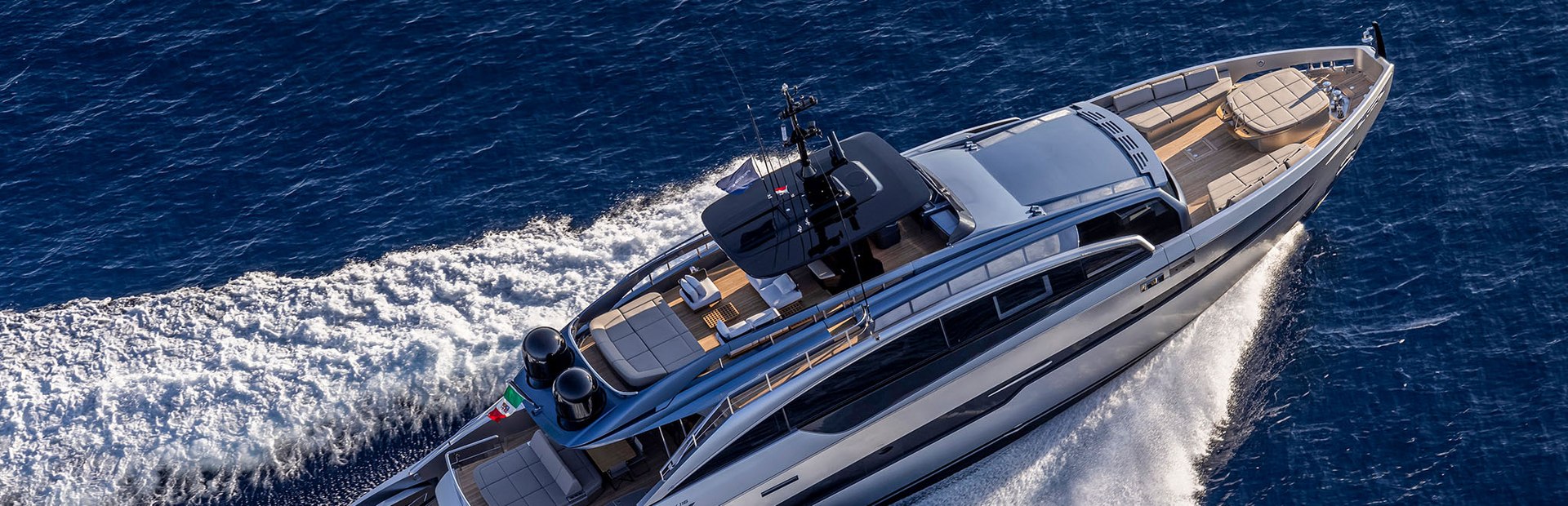 New Pershing GTX Yacht 2