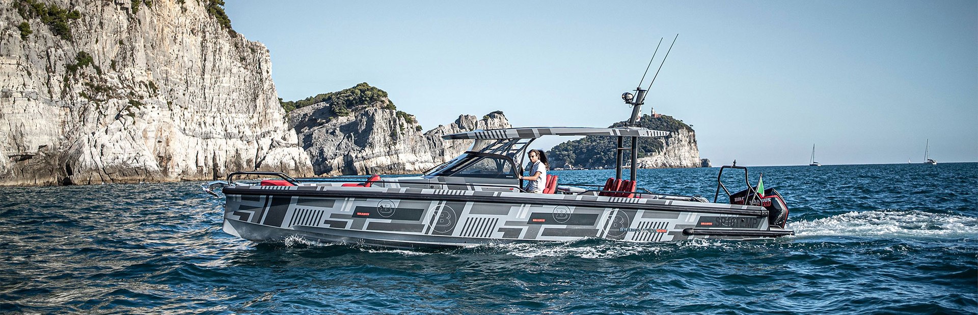                                                 Brabus Marine   Shadow 900 Sun-Top
                                            