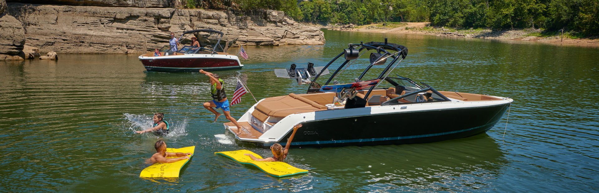 New &amp; Used Cobalt Boats CS SERIES Boats, Example 2