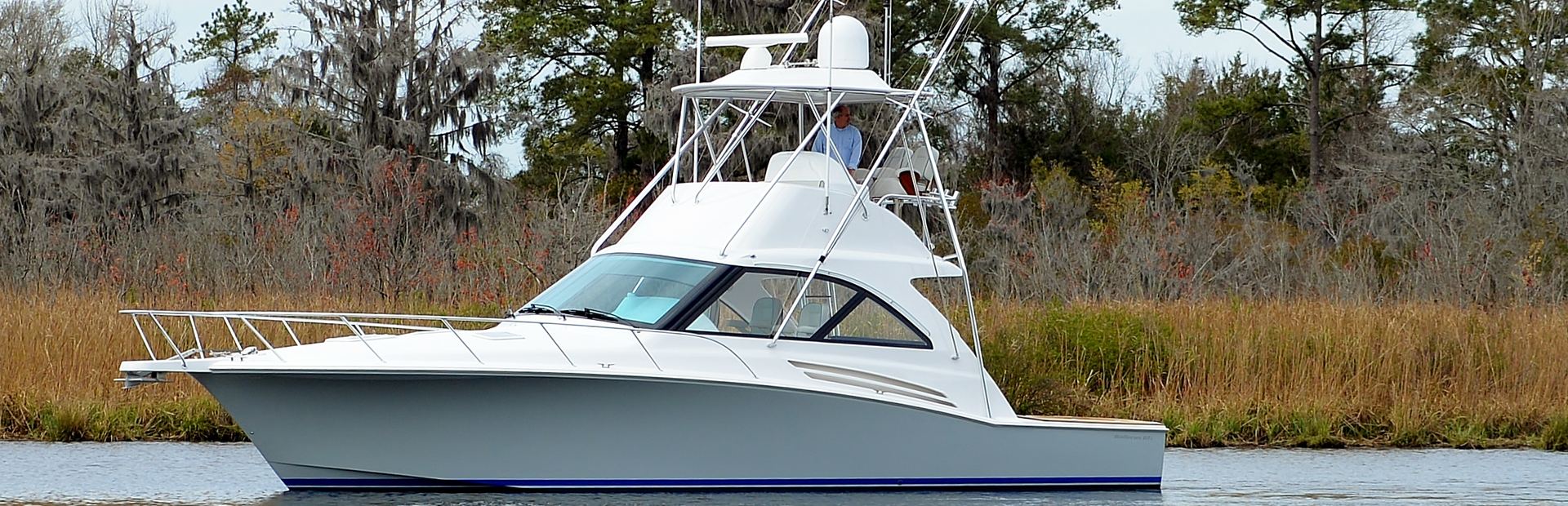 Hatteras GT45X Flybridge Yacht, Example 1