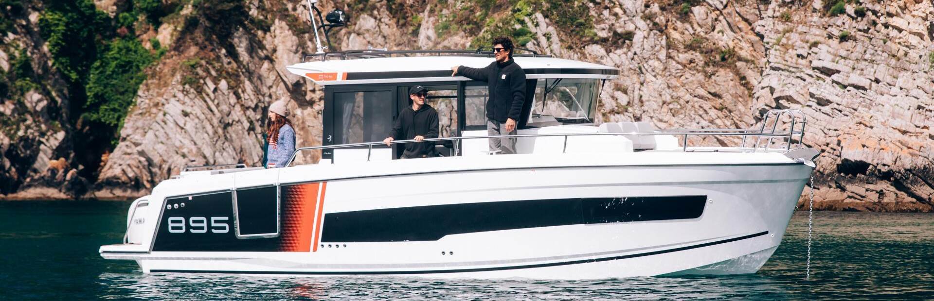 Jeanneau Merry Fisher 895 Sport Serie2 Boat, Example 1