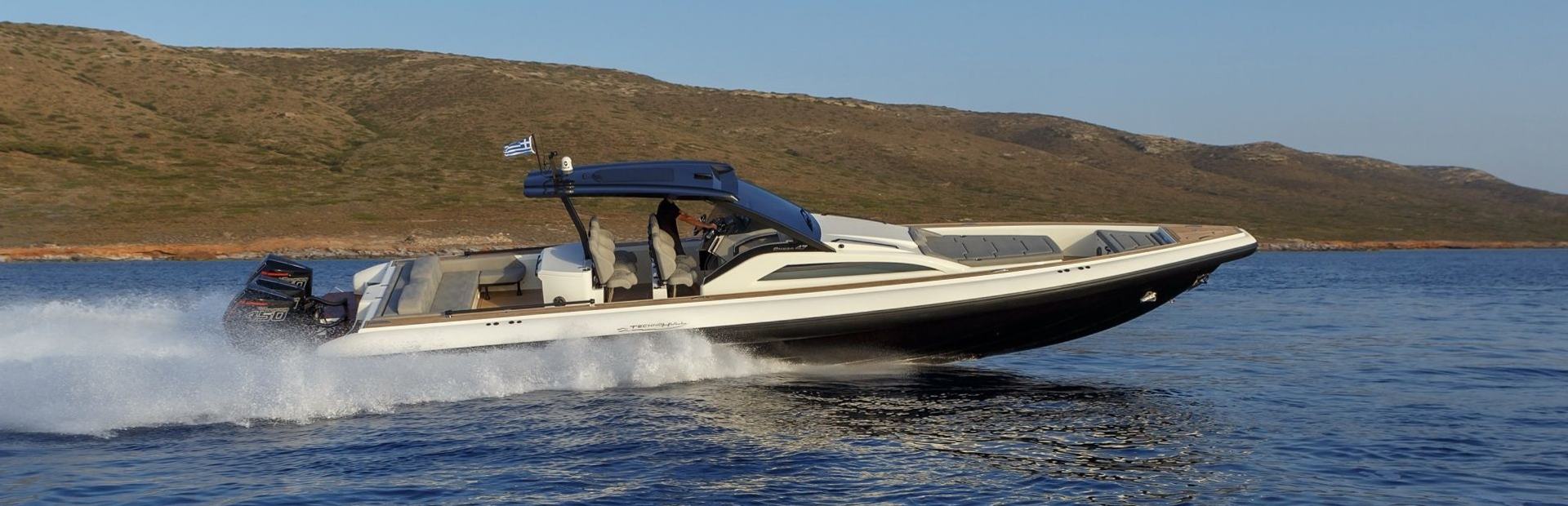 New Technohull Sporty Icons Boat 2