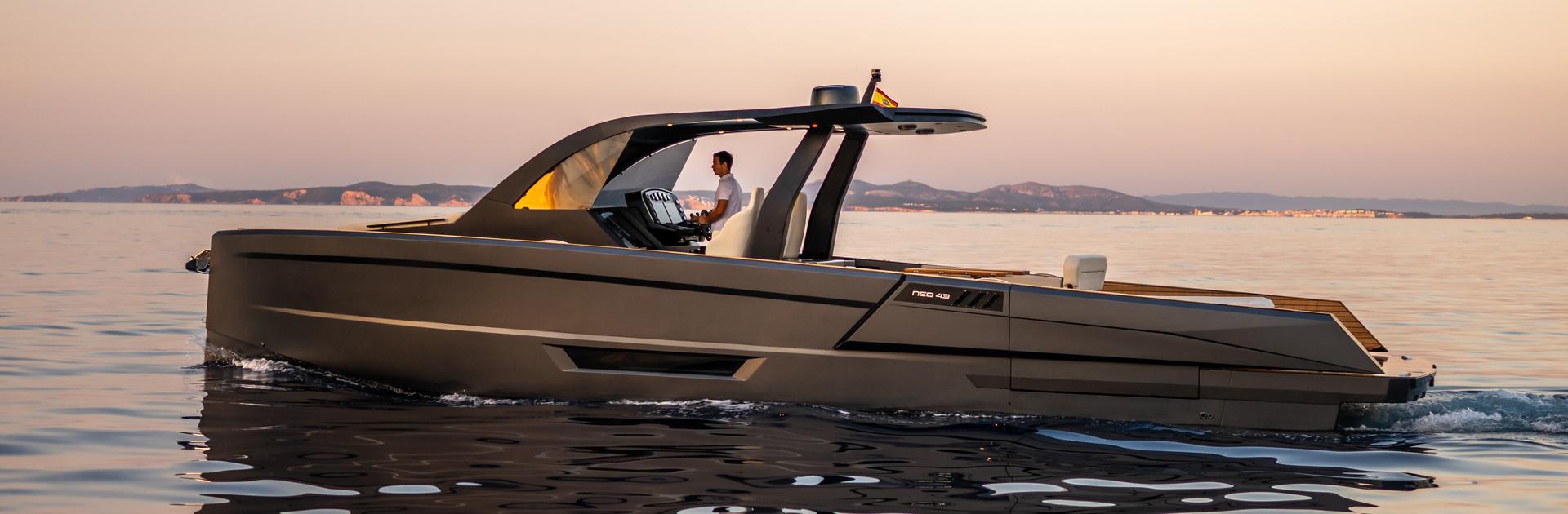 Maxim Yachts MAX43 Comfort Boat, Example 1