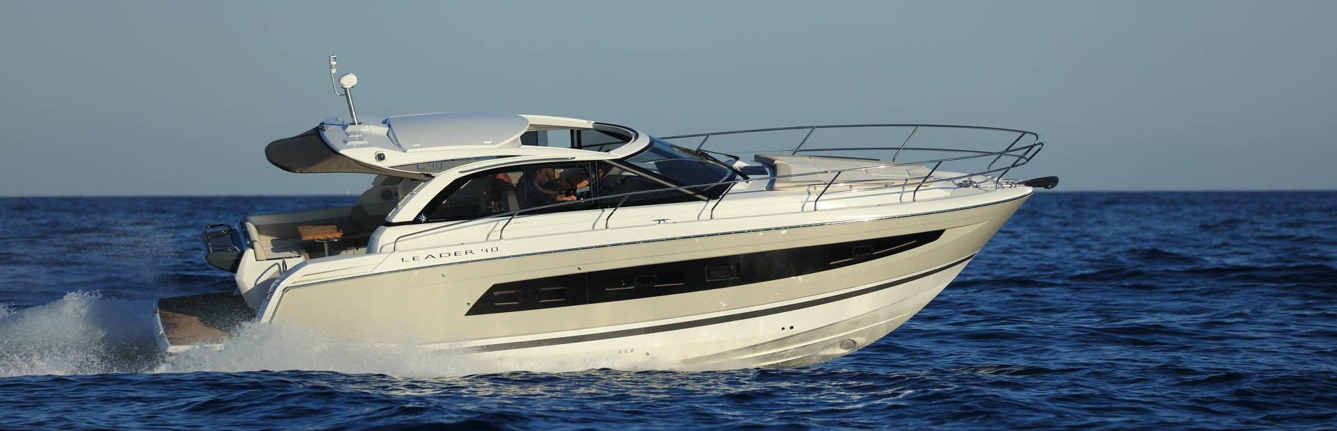 Jeanneau Leader 40 Yachts (Gen 2, 2017 - 2019), Example 1