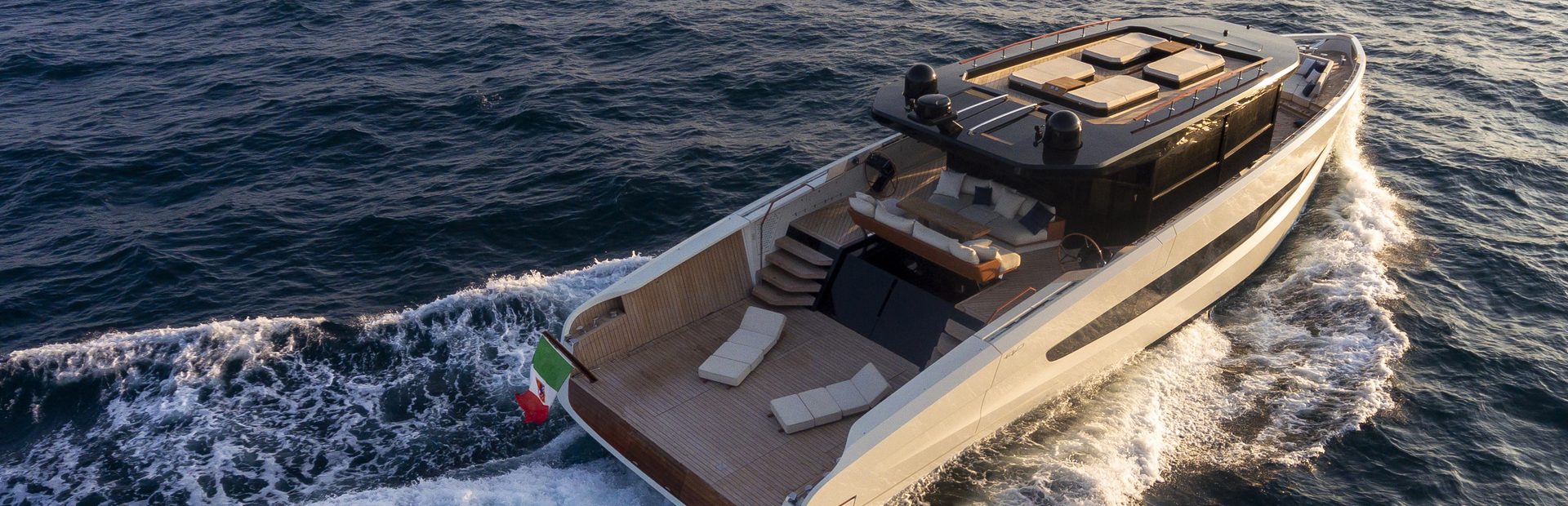 New &amp; Used Evo Yachts V-Line Yachts, Example 1