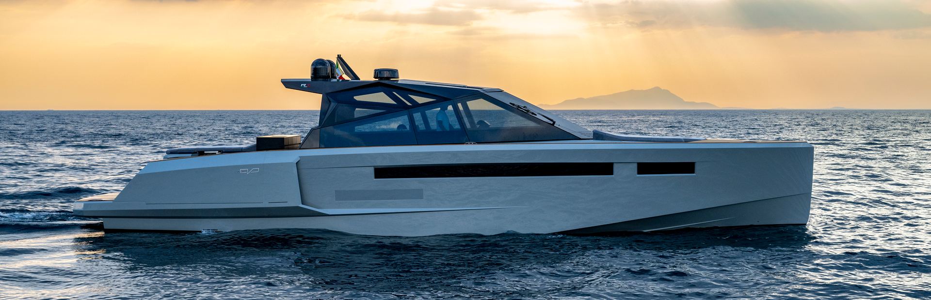Evo R+ Yachts, Example 1