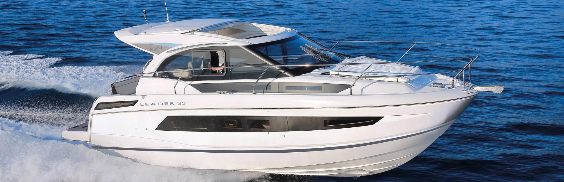 Jeanneau Leader 33 Yacht (Gen 1, 2017 - 2019), Example 1