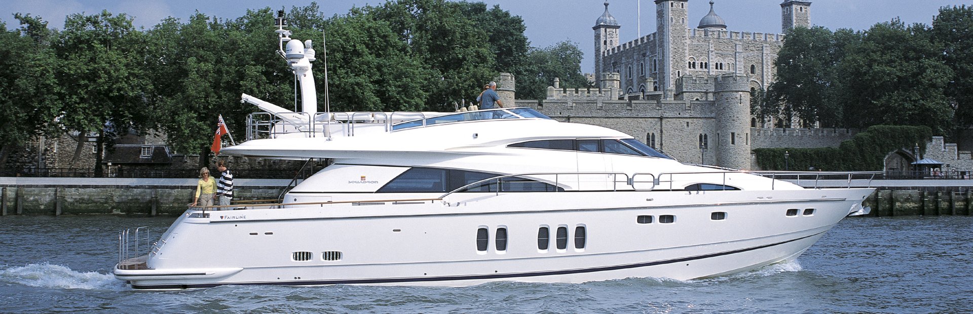 Fairline Squadron 74 Yacht, Example 1