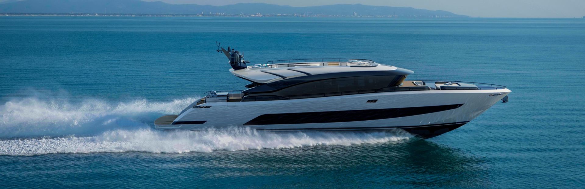 AB 95 Yacht, Example 1