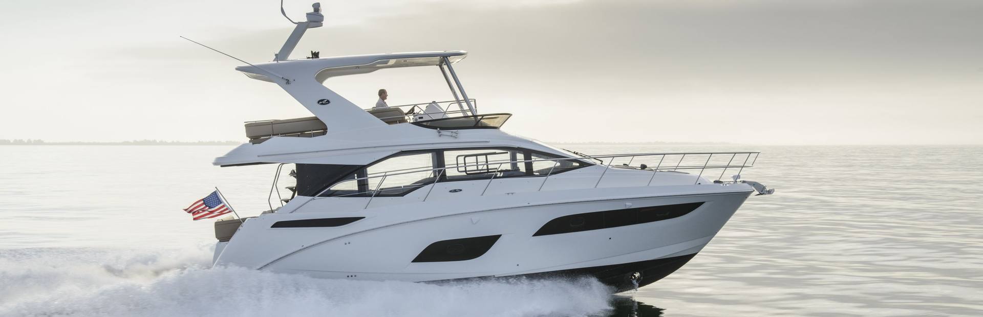 Sea Ray Fly 460 Yachts (2016 - 2018), Example 1