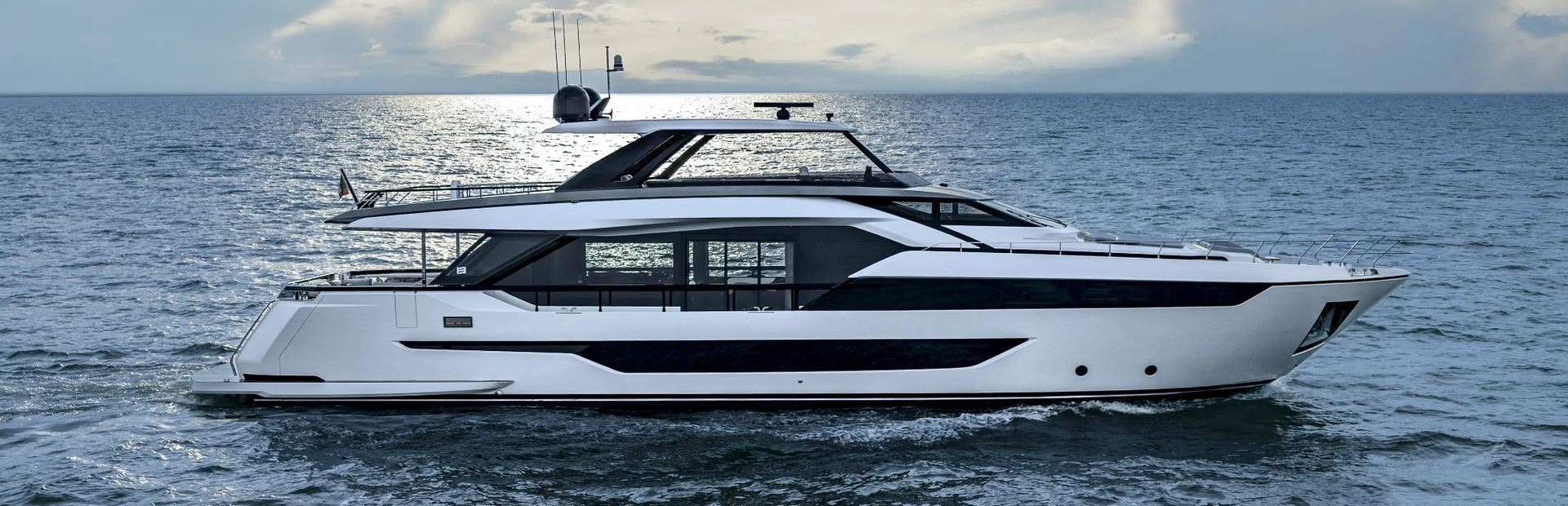 Ferretti 940 Yacht, Example 1
