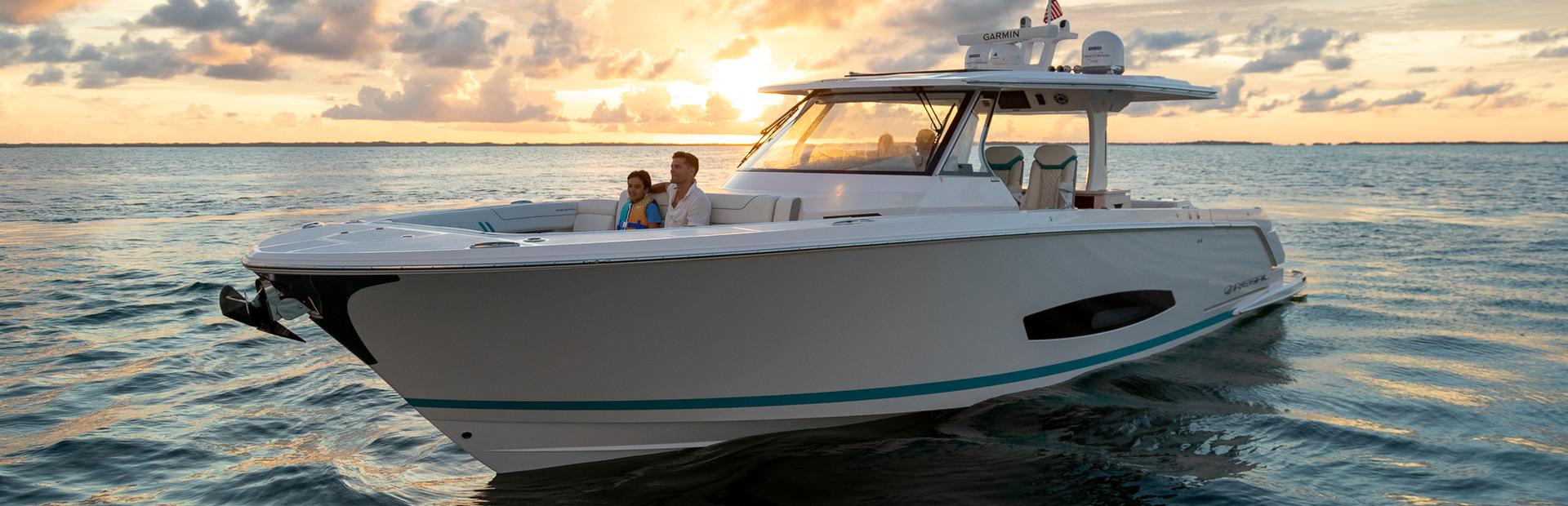 Regal 43 SAV Boat, Example 1