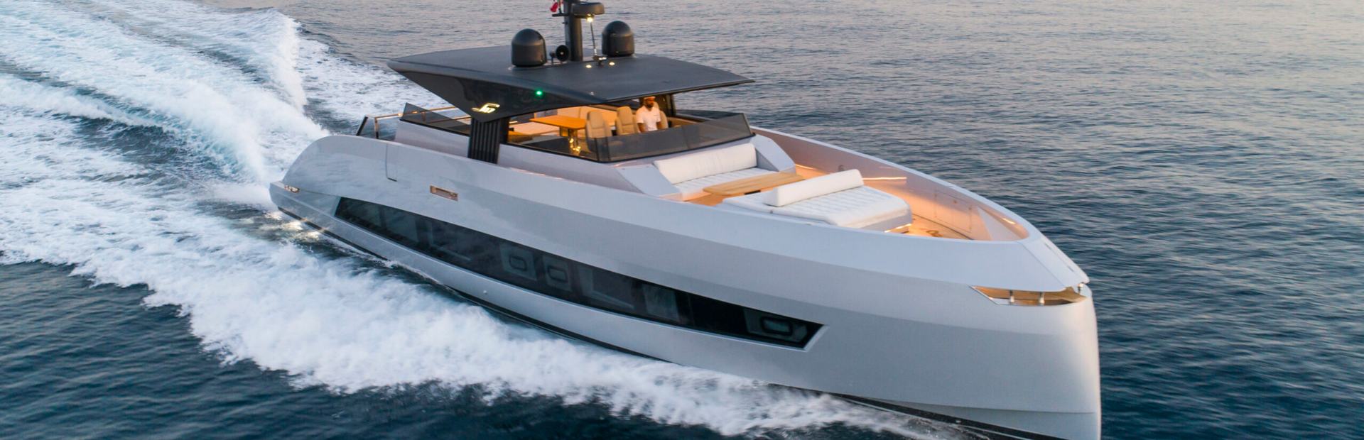 Manda S07 Spider Yacht, Example 1