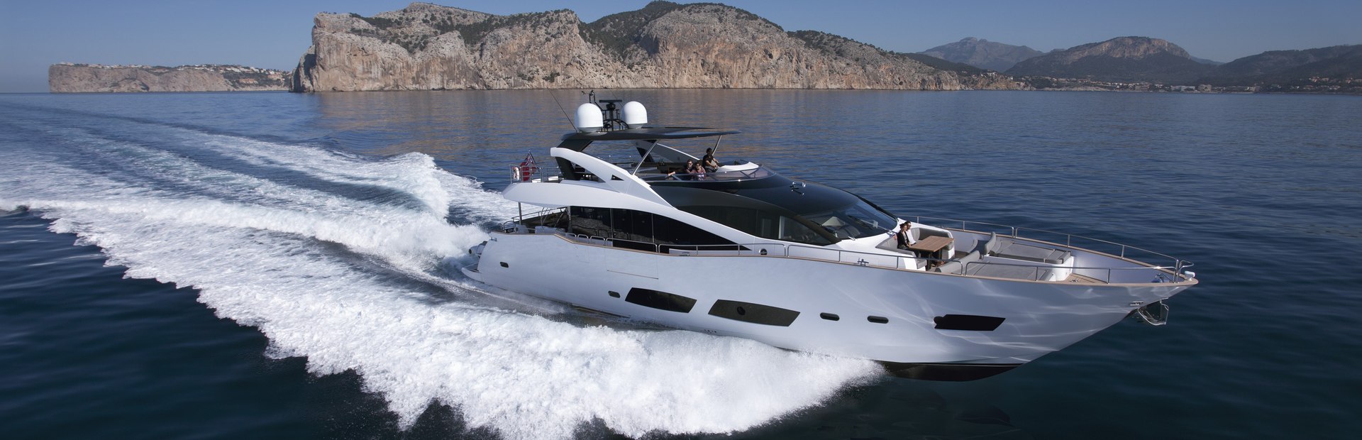 Sunseeker 28 Metre Yachts (2012 - 2018), Example 1