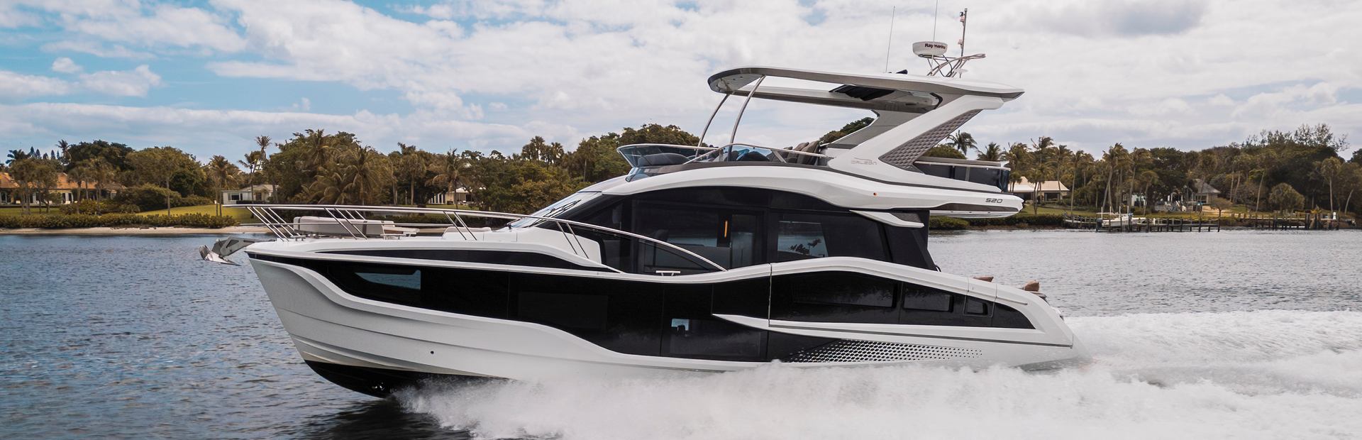 Galeon 520 Fly Boat, Example 1
