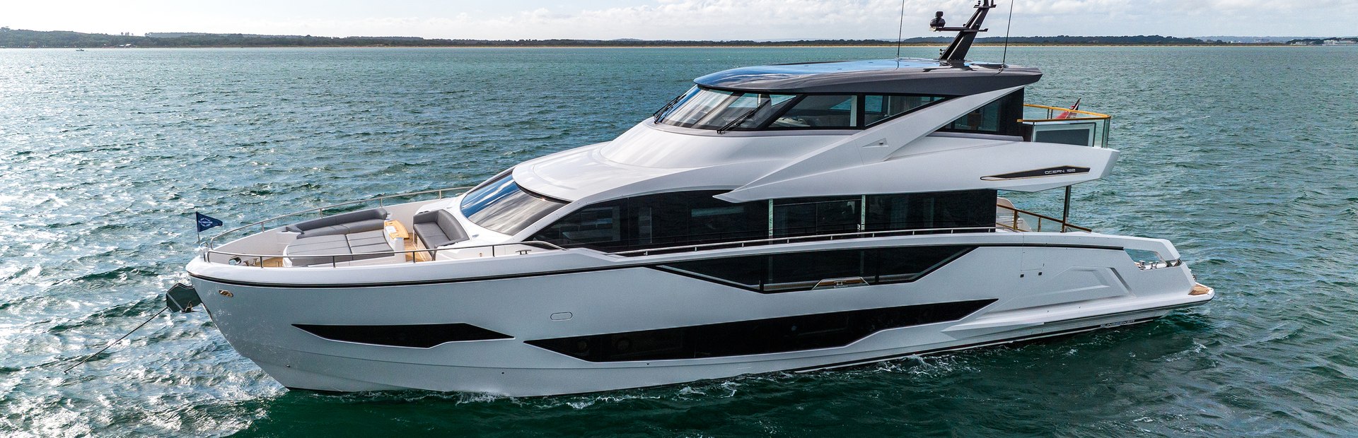 New Sunseeker Ocean Yacht 1