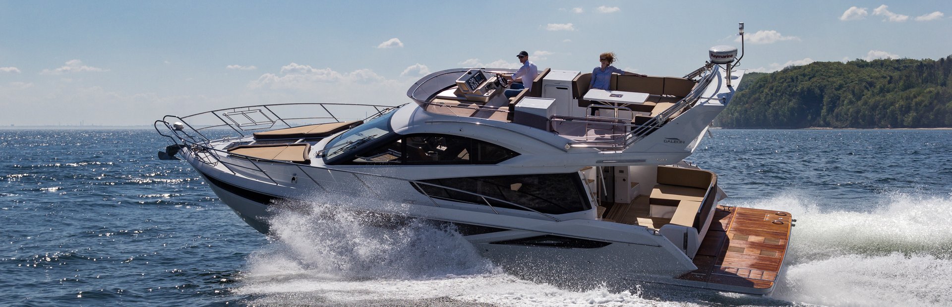 Galeon 420 Fly Yacht, Example 1