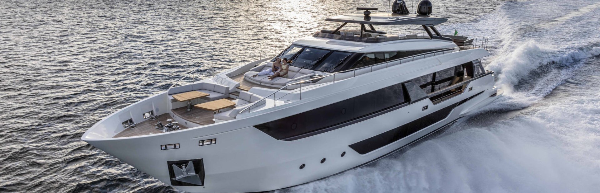 New Ferretti Yachts Flybridge Yacht 1