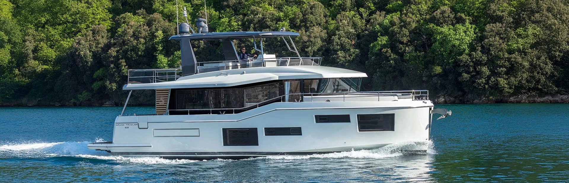 Beneteau Grand Trawler 63 Boat, Example 1