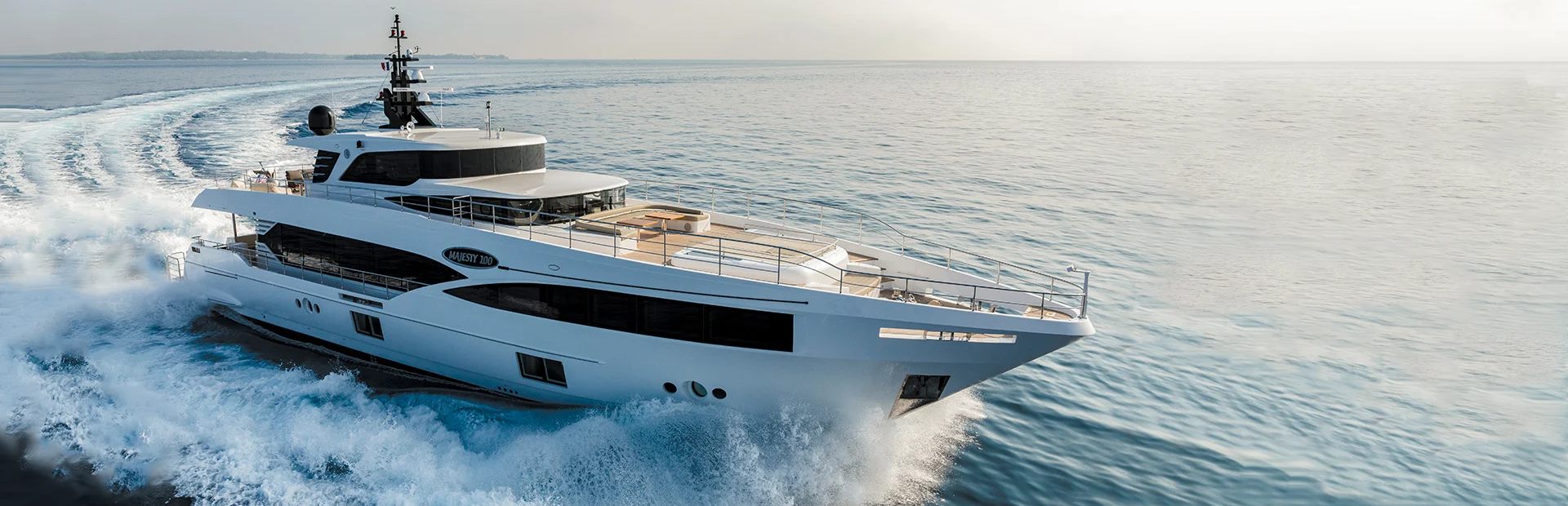 Gulf Craft Majesty 100 Yachts (Mk1, 2017 - 2024), Example 1