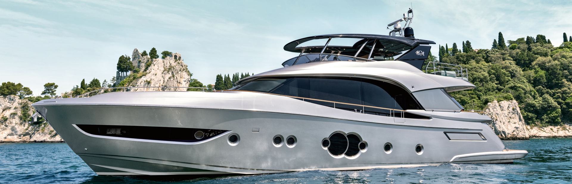 Monte Carlo Yachts MCY Yachts, Example 1