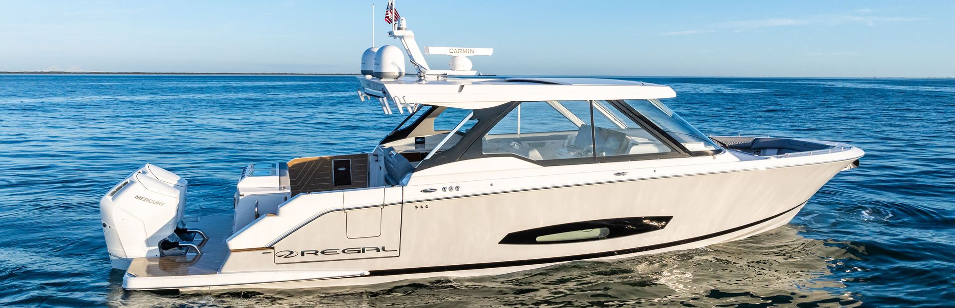 New Regal Outboard Bowrider Boat 1