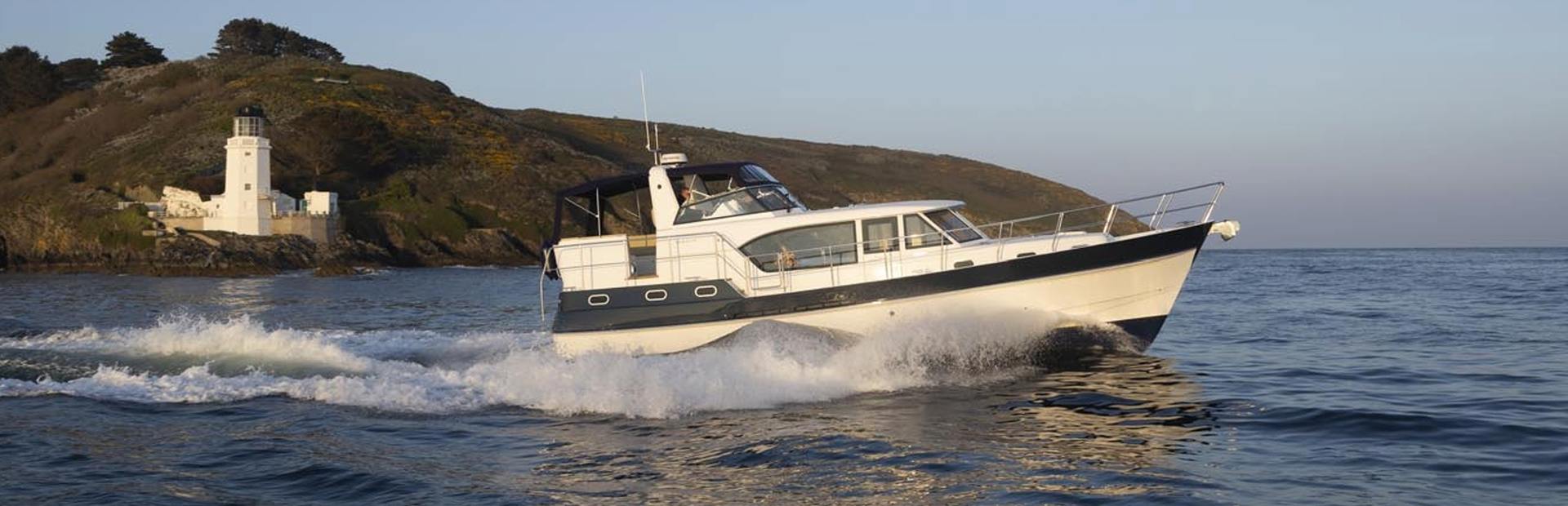 Cockwells Hardy 45 European Boat, Example 1