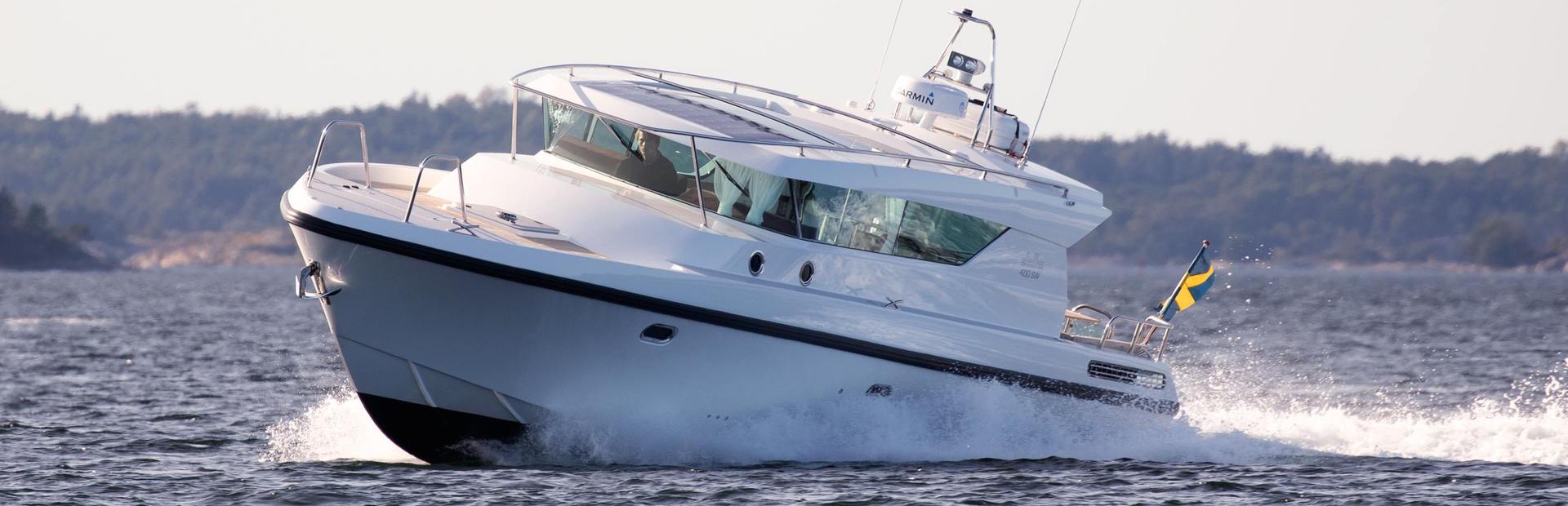 Delta Powerboats 400 sw Boats, Example 1