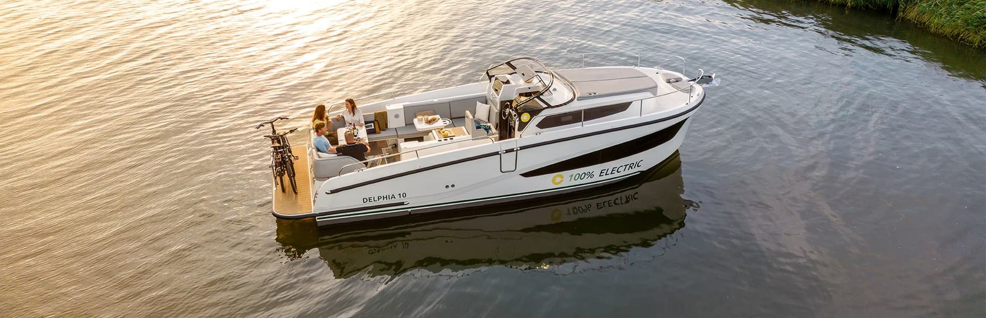 Delphia 10 Lounge Boat, Example 1
