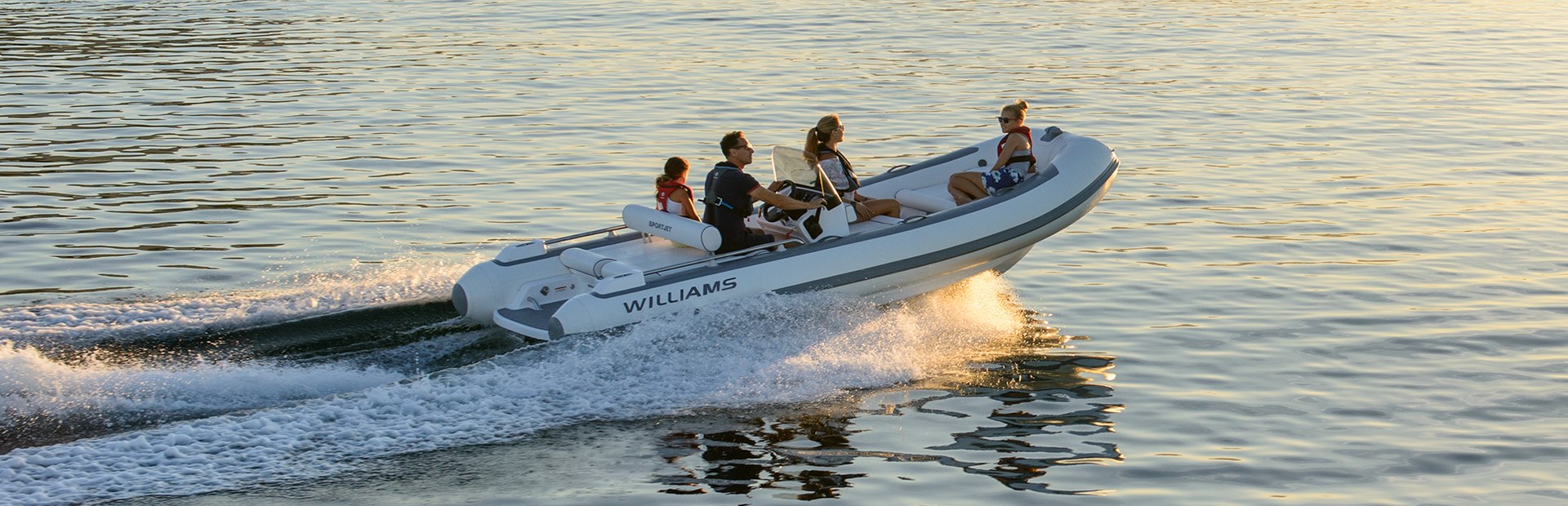                                                 Williams Jet Tenders   SportJet 520
                                            