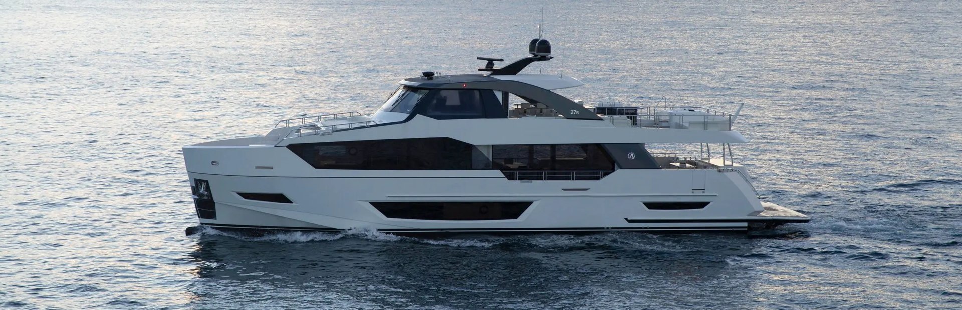 Ocean Alexander 27R NGP Yacht, Example 1