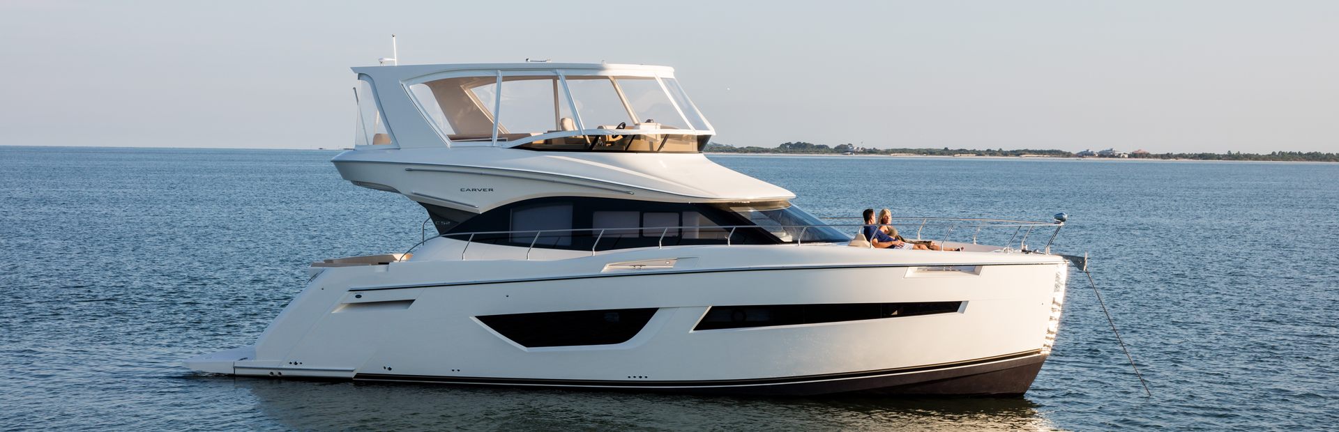 Carver C52 Command Bridge Yachts (2016 - 2021), Example 1