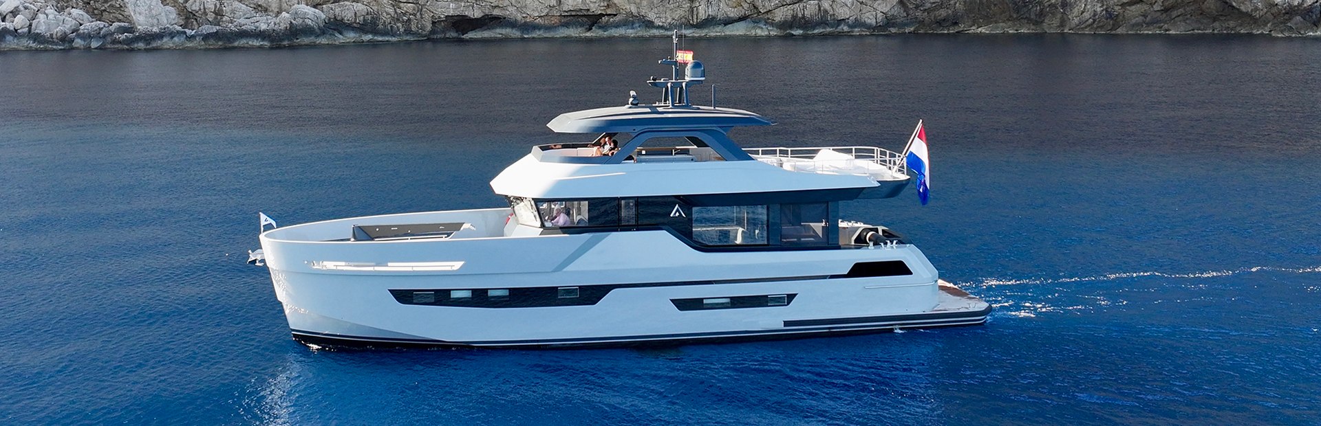 Outer Reef Yachts 780  Adventure Yacht, Example 1