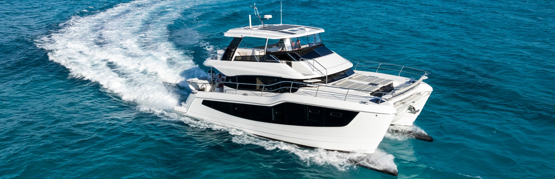 Aquila 50 Yacht Powercat, Example 1