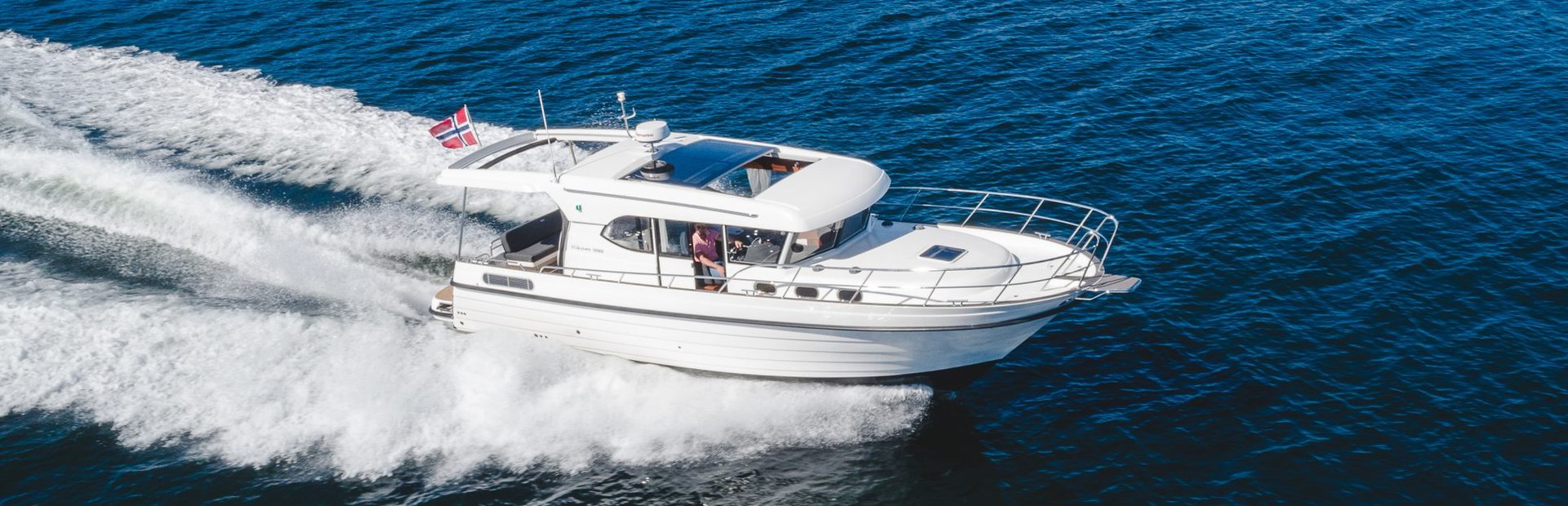 Viknes 1080 Panorama Boat, Example 1