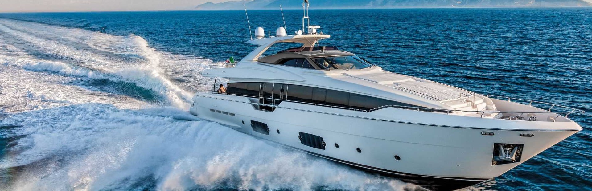 Ferretti 960 Yacht, Example 1