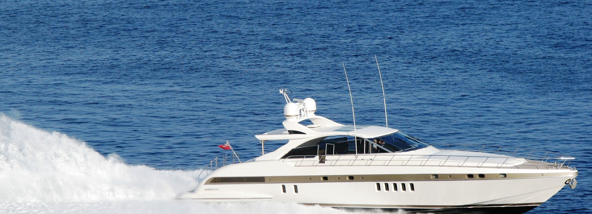 Stealth One yacht, Mangusta