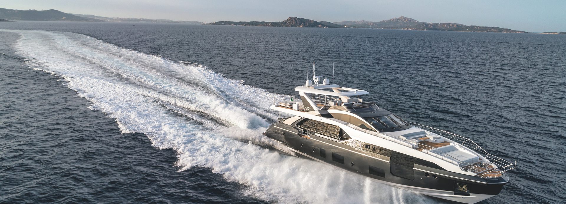 Catalina yacht, Azimut