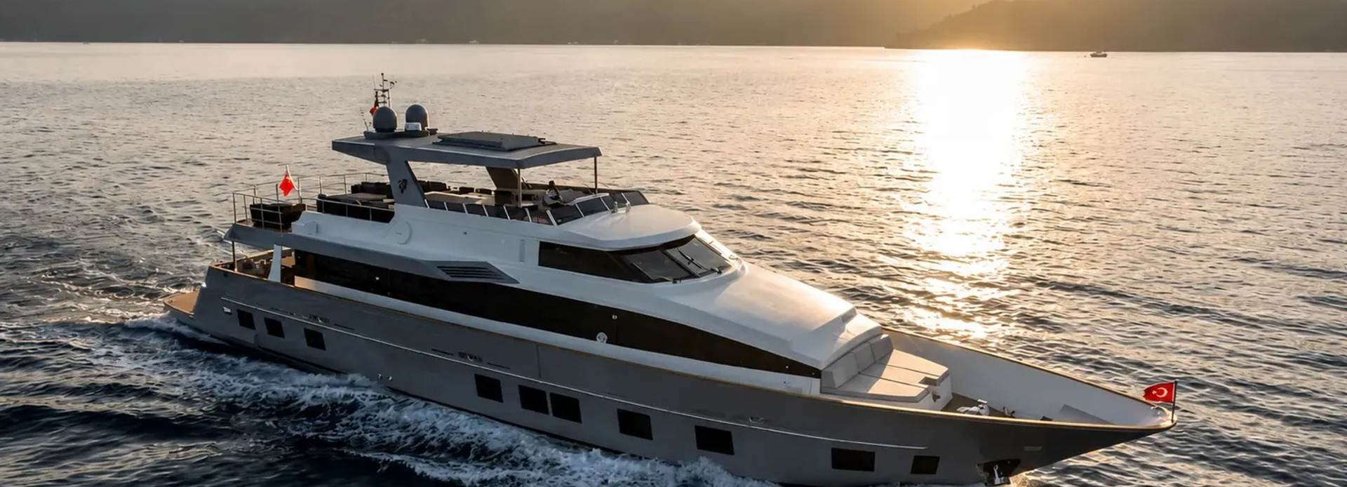 Unique Naz yacht, Heesen